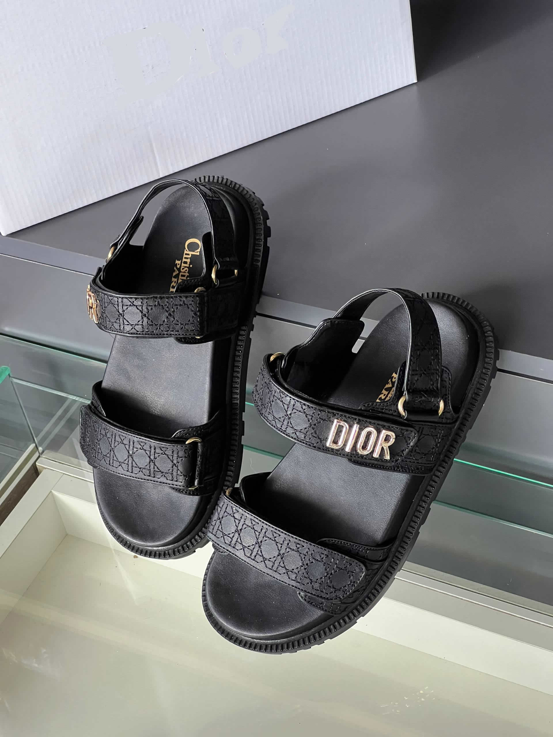CD new sandals