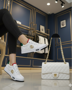 Bolso y zapatos