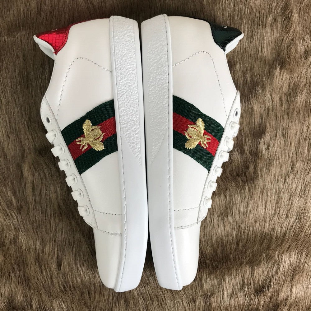 Ace sneaker with Bee