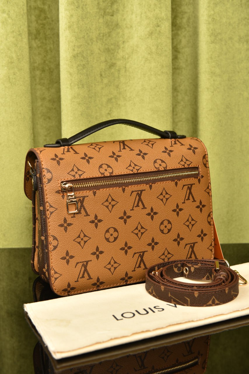 Pochette Metis