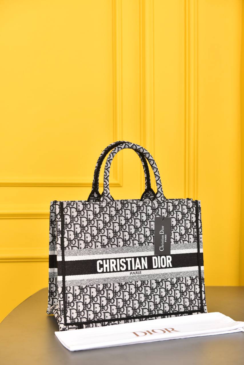 Book Tote Medium