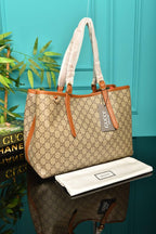 Bolso mediano GG Emblem