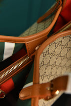 Bolso mediano GG Emblem