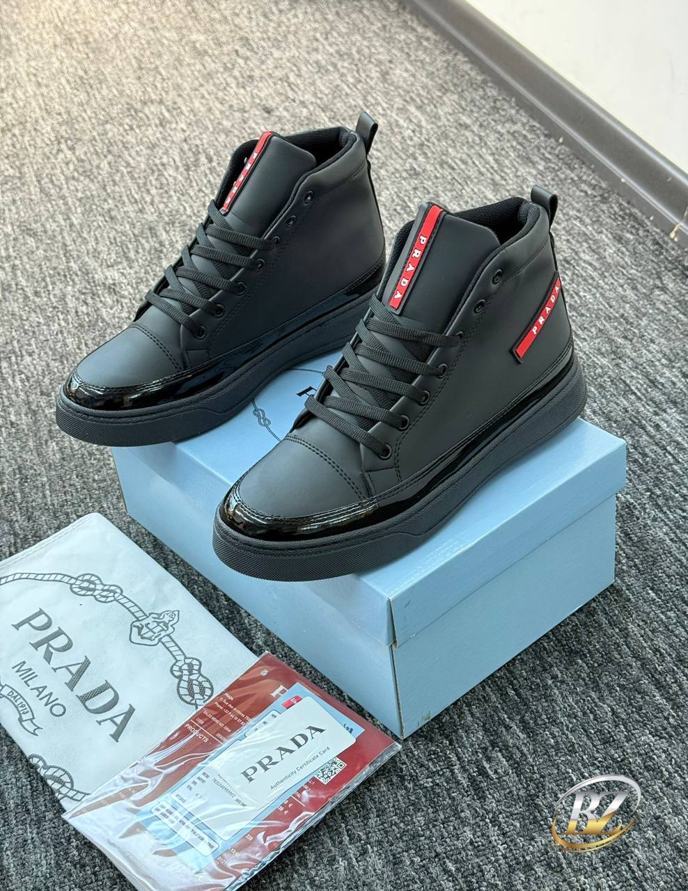 PR New Season Black