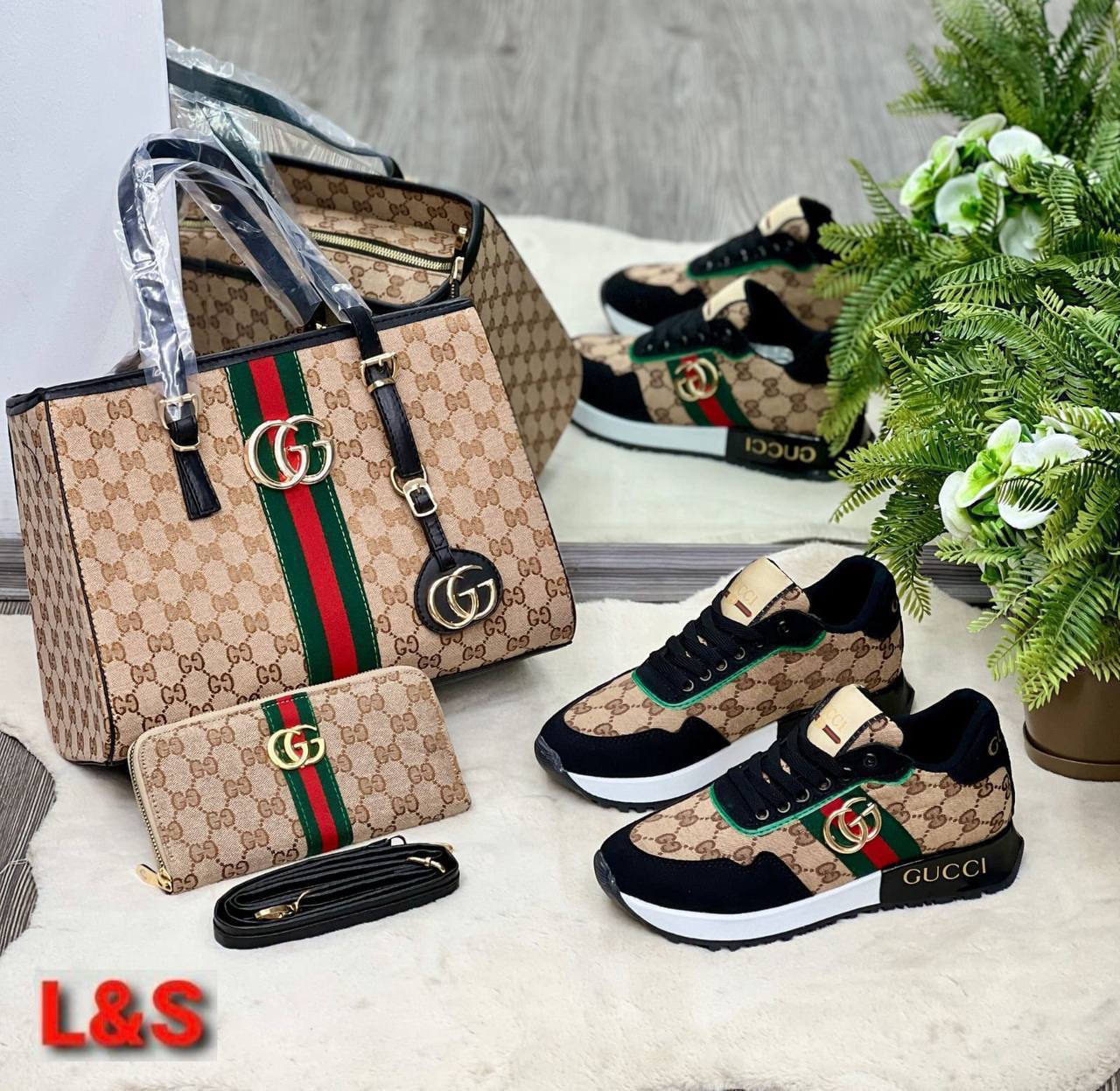 Bolso, zapatos y cartera
