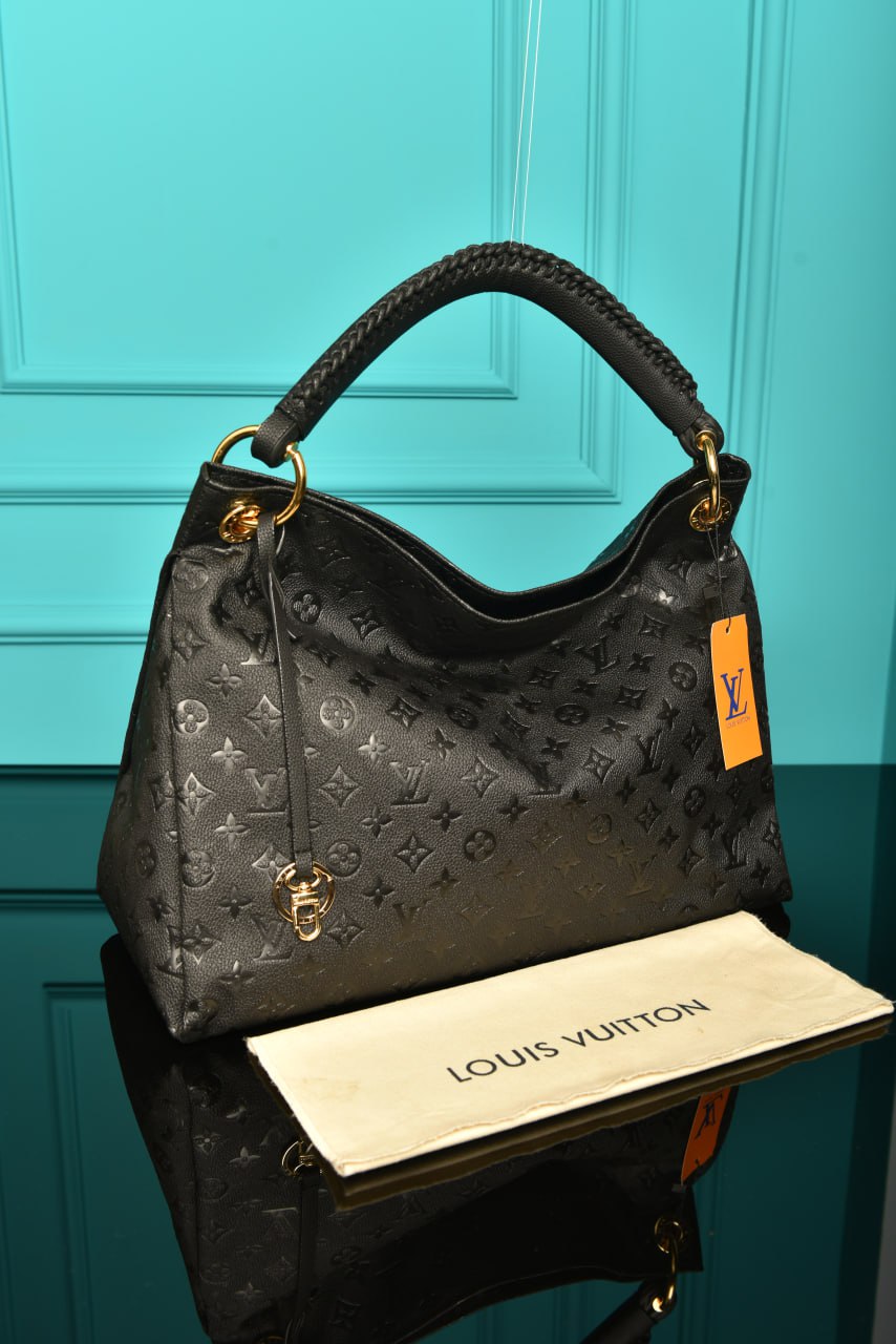 Artsy MM - Black