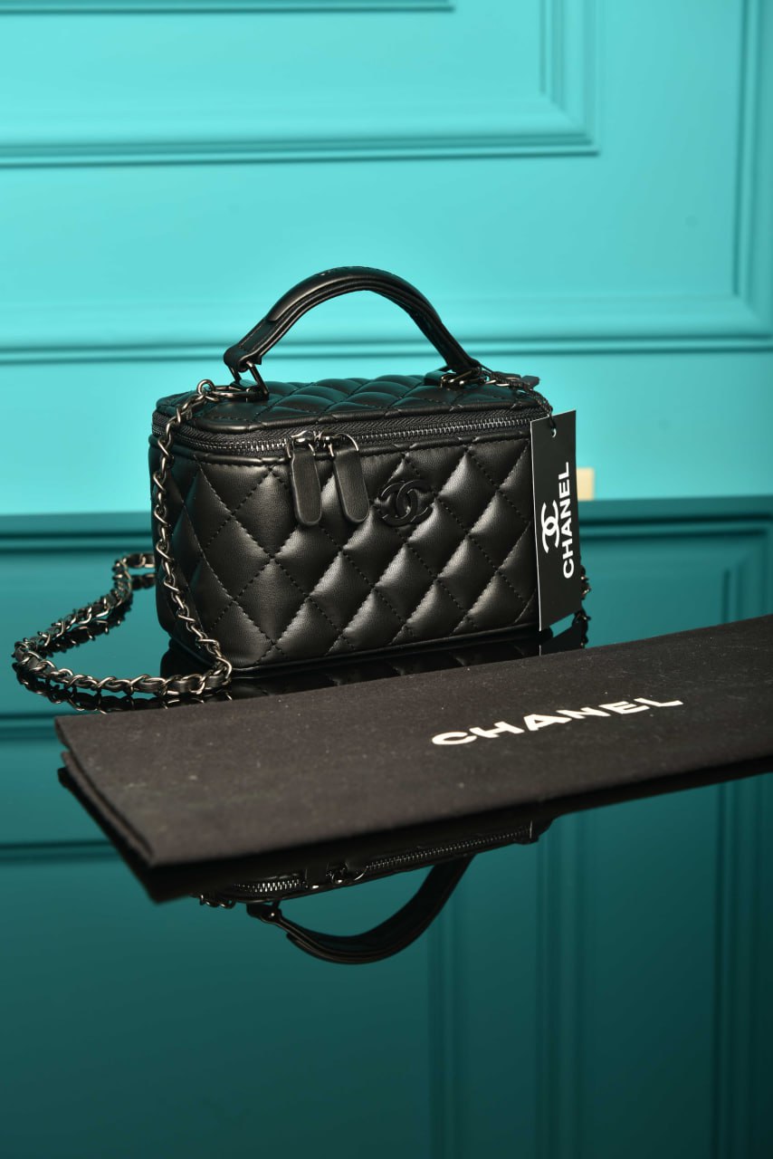 Quilted Small Lambskin Vanity Case