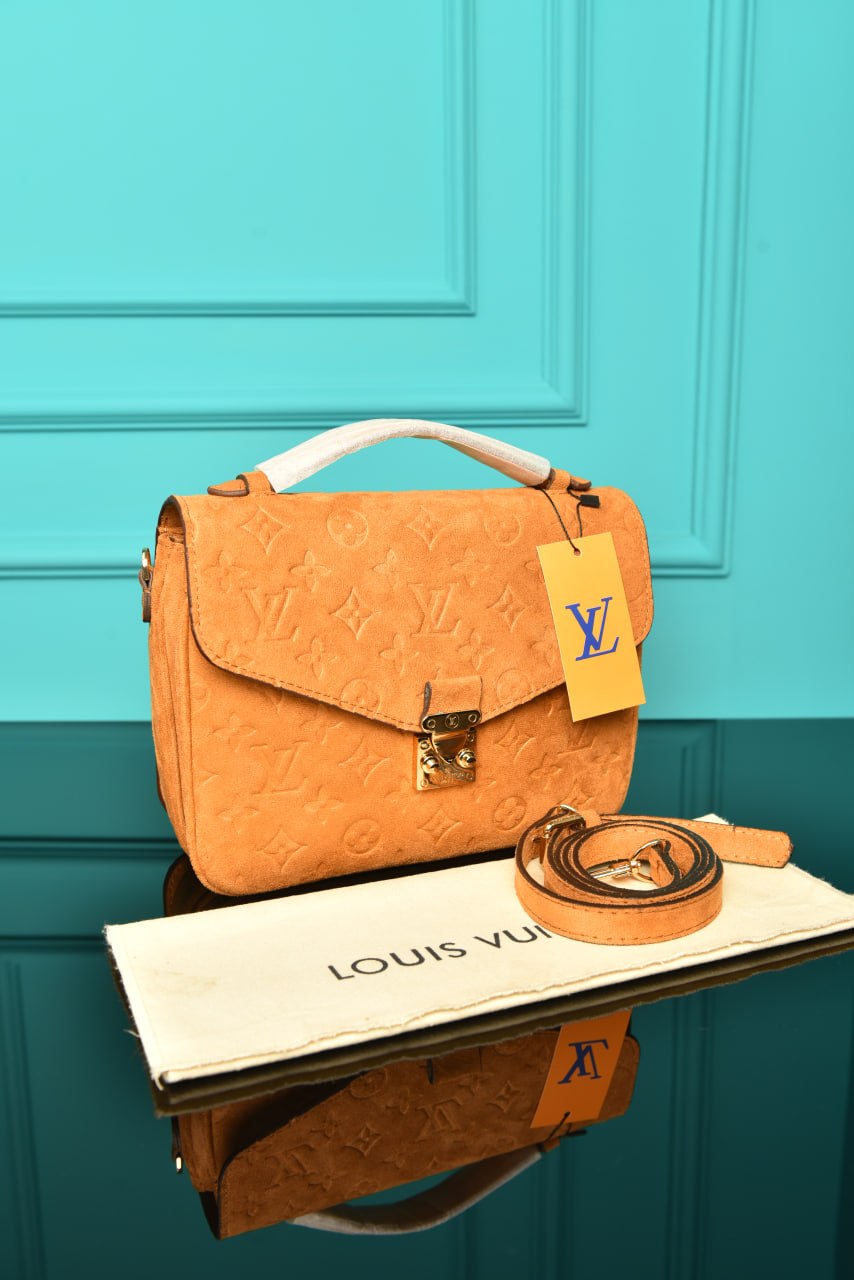 Pochette Metis Bag in Suede