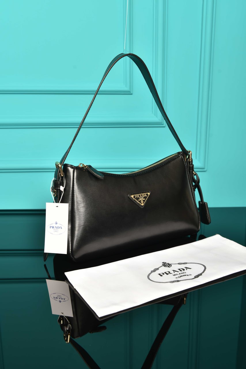 Aimee Medium Leather Shoulder Bag
