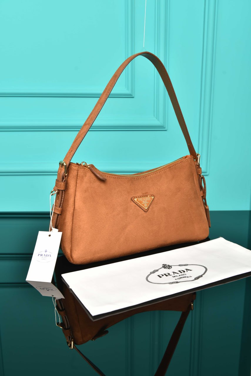 Aimee Medium Leather Shoulder Bag in Suede