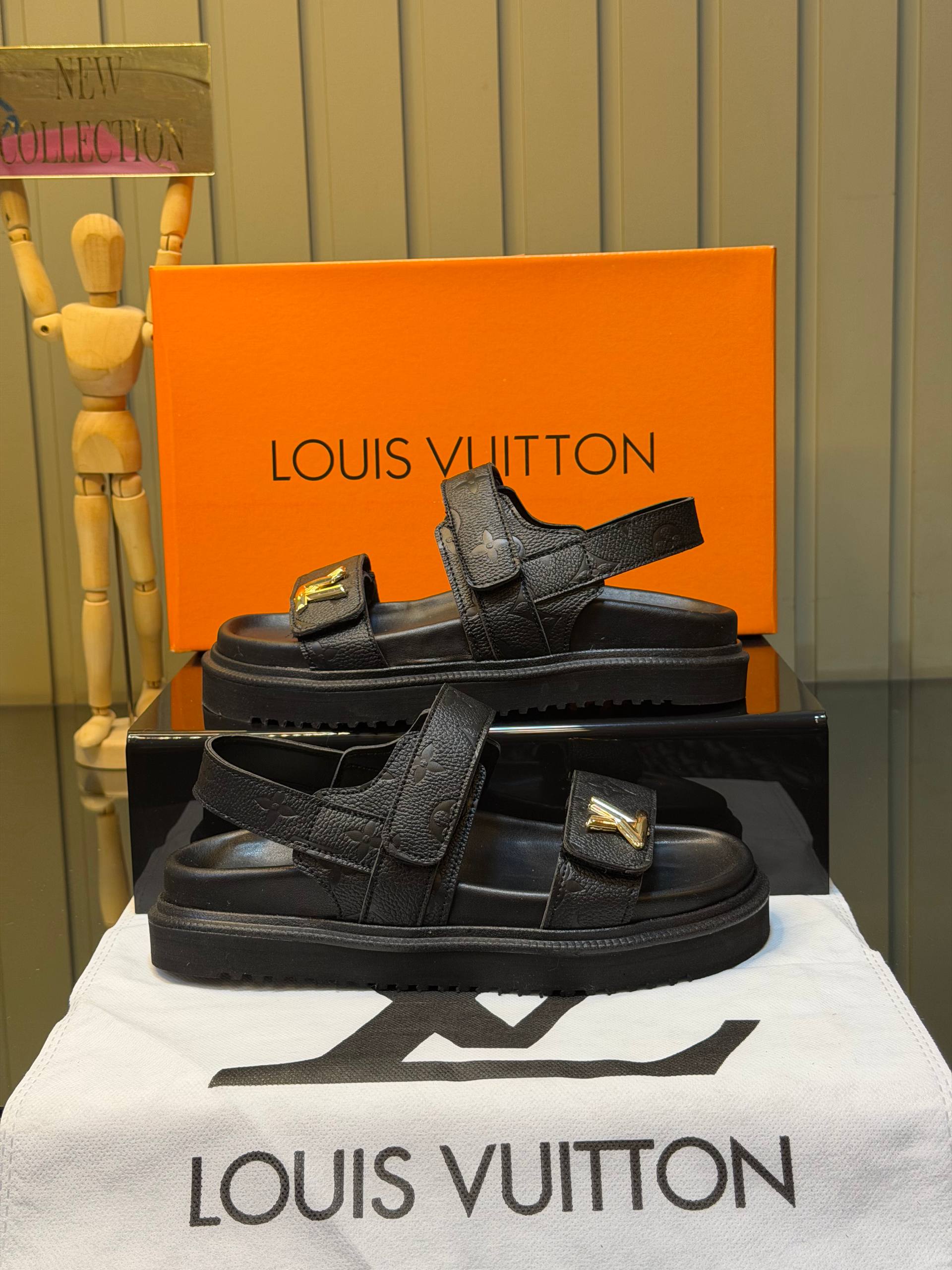 L New Season Sandals