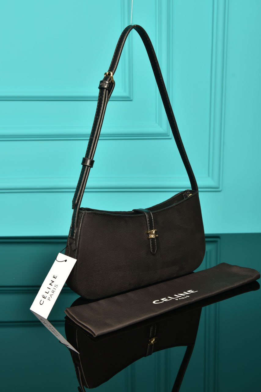 Tina Shoulder Bag in Triomphe