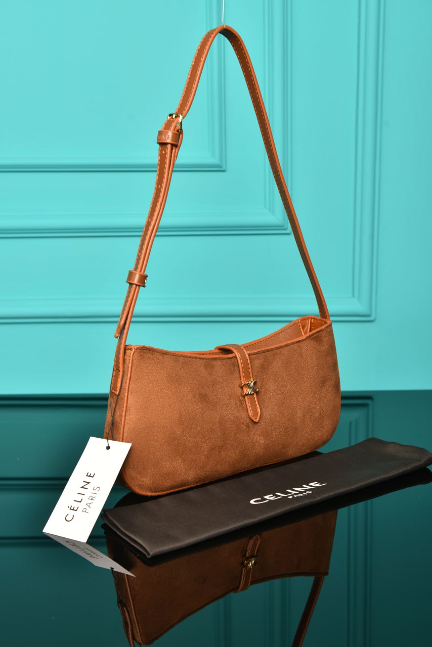 Tina Shoulder Bag in Triomphe