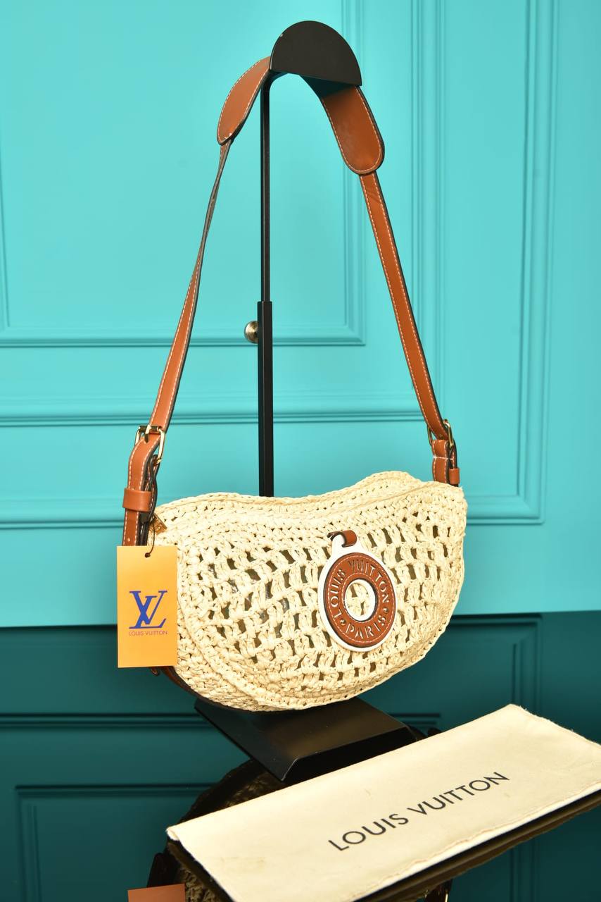 Icare in Raffia