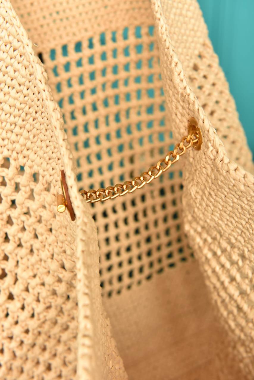 Icare in Raffia