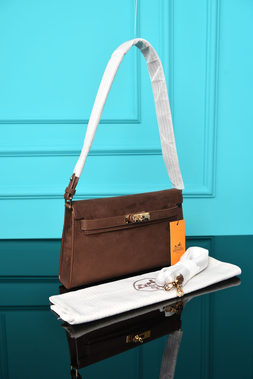 Kelly Classique To Go Wallet in Suede