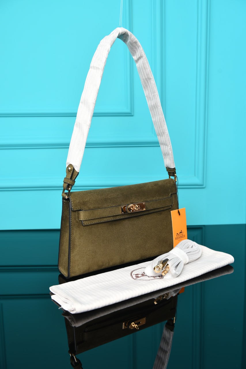 Kelly Classique To Go Wallet in Suede