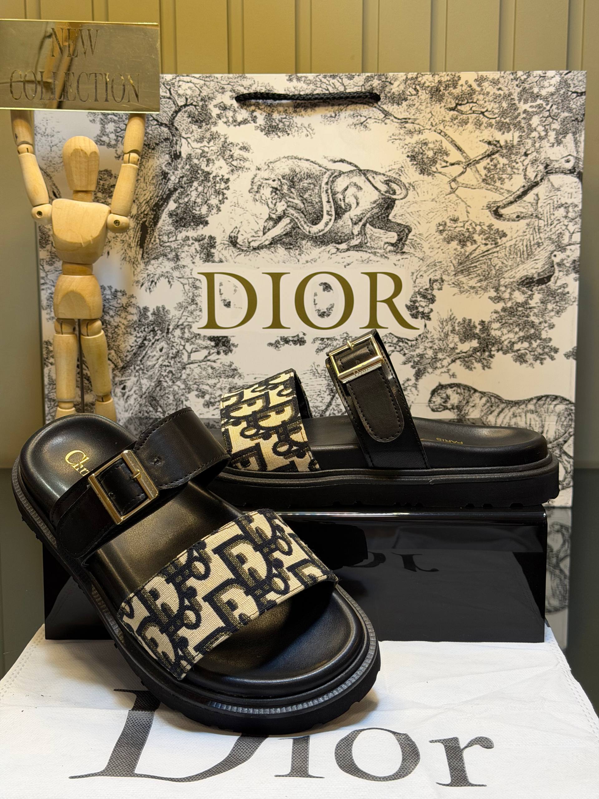 C New Season Sandals