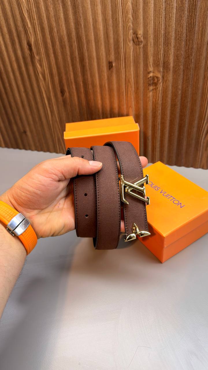 Anti-tarnish steel buckle   Genuine leather
