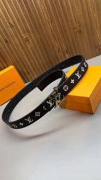 Anti-tarnish steel buckle   Genuine leather