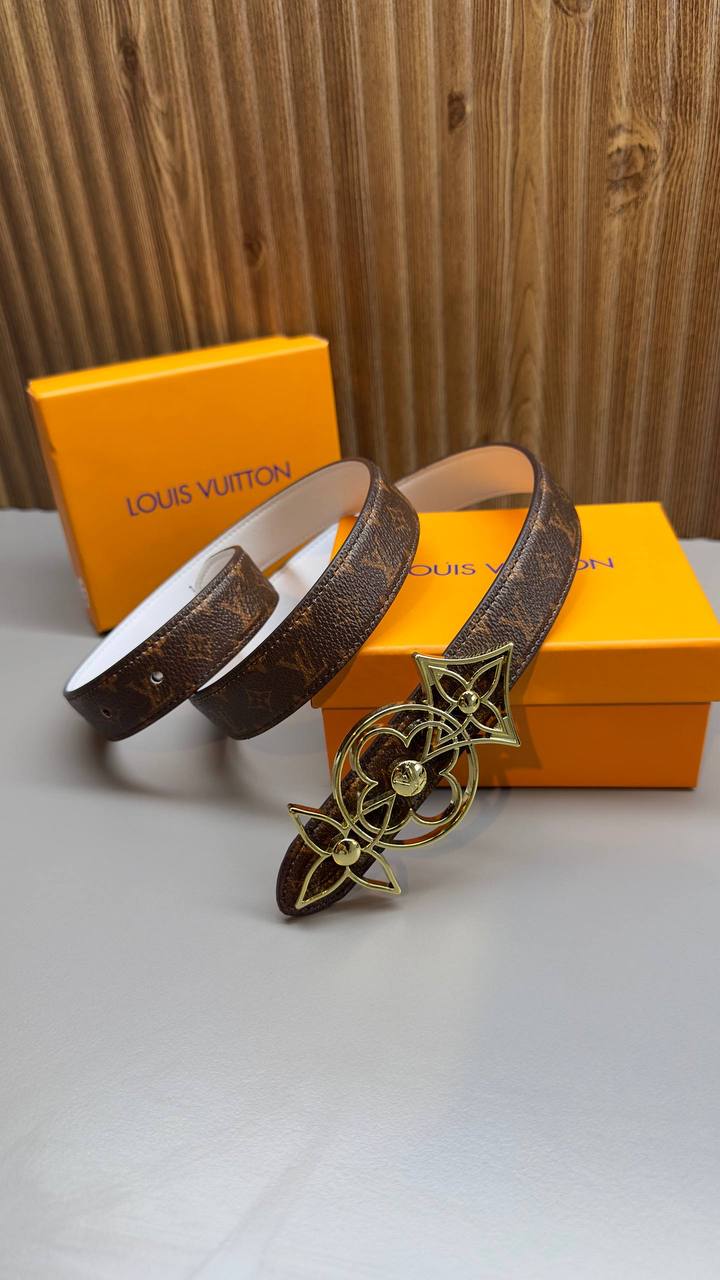 Anti-tarnish steel buckle   Genuine leather
