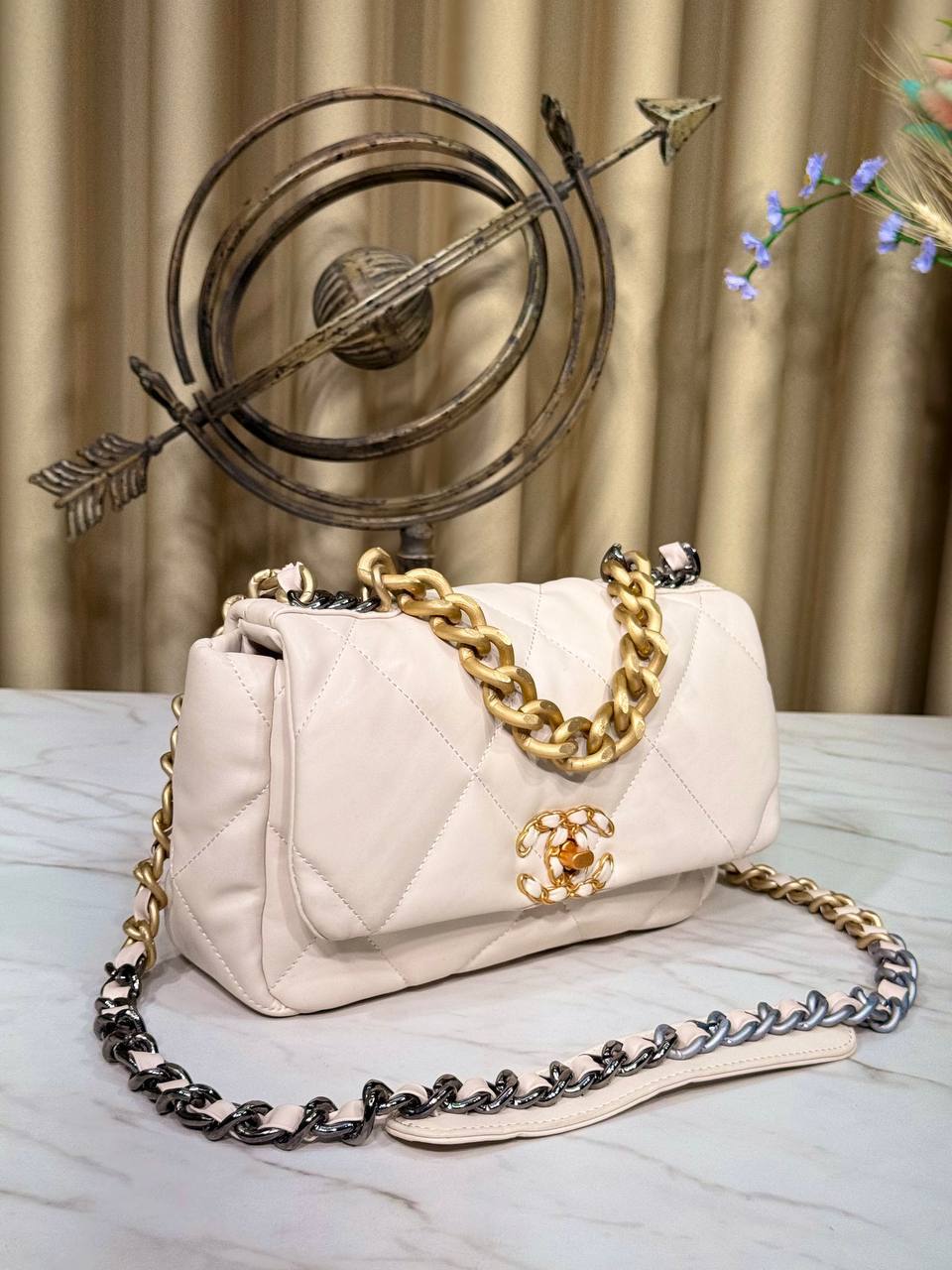 19 Flap Bag