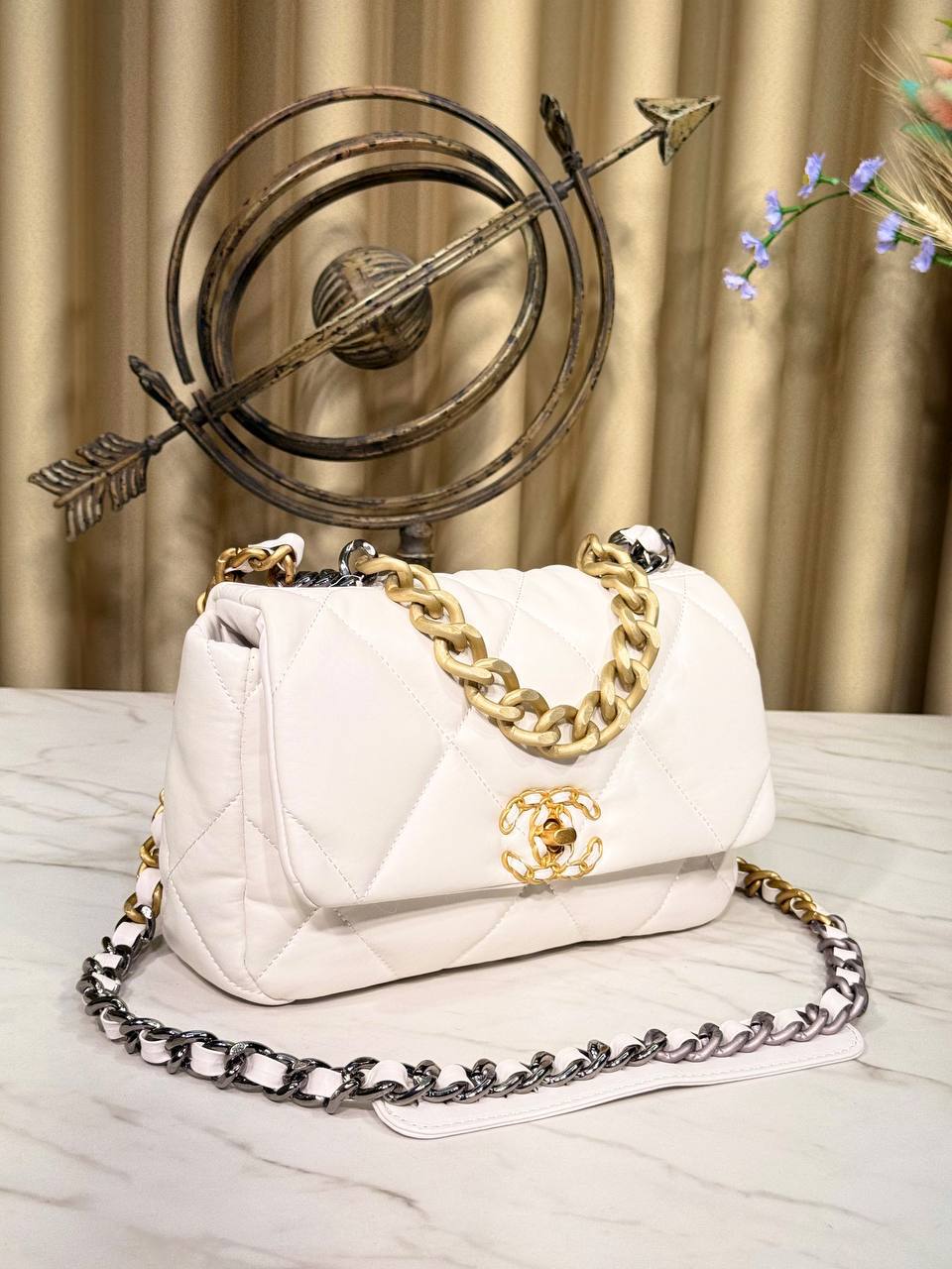 19 Flap Bag