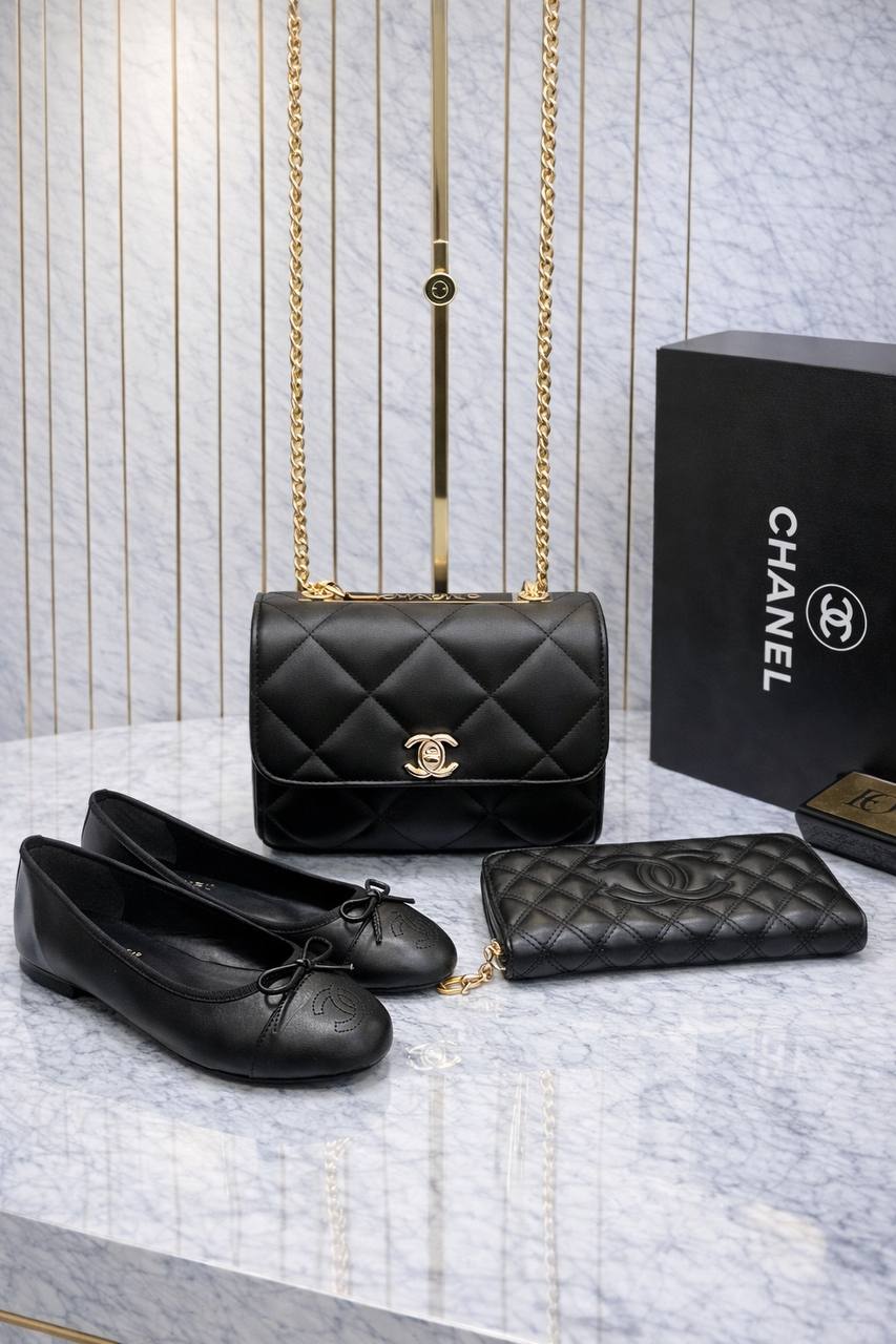 CH sandal set