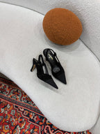 C.h new high-heeled shoes